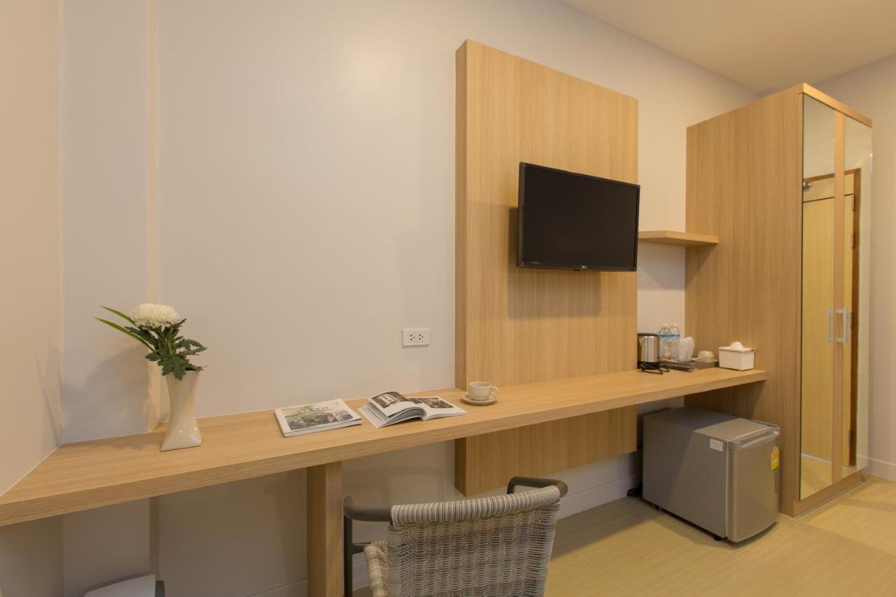 Phant At Thalang Service Apartment Exterior photo