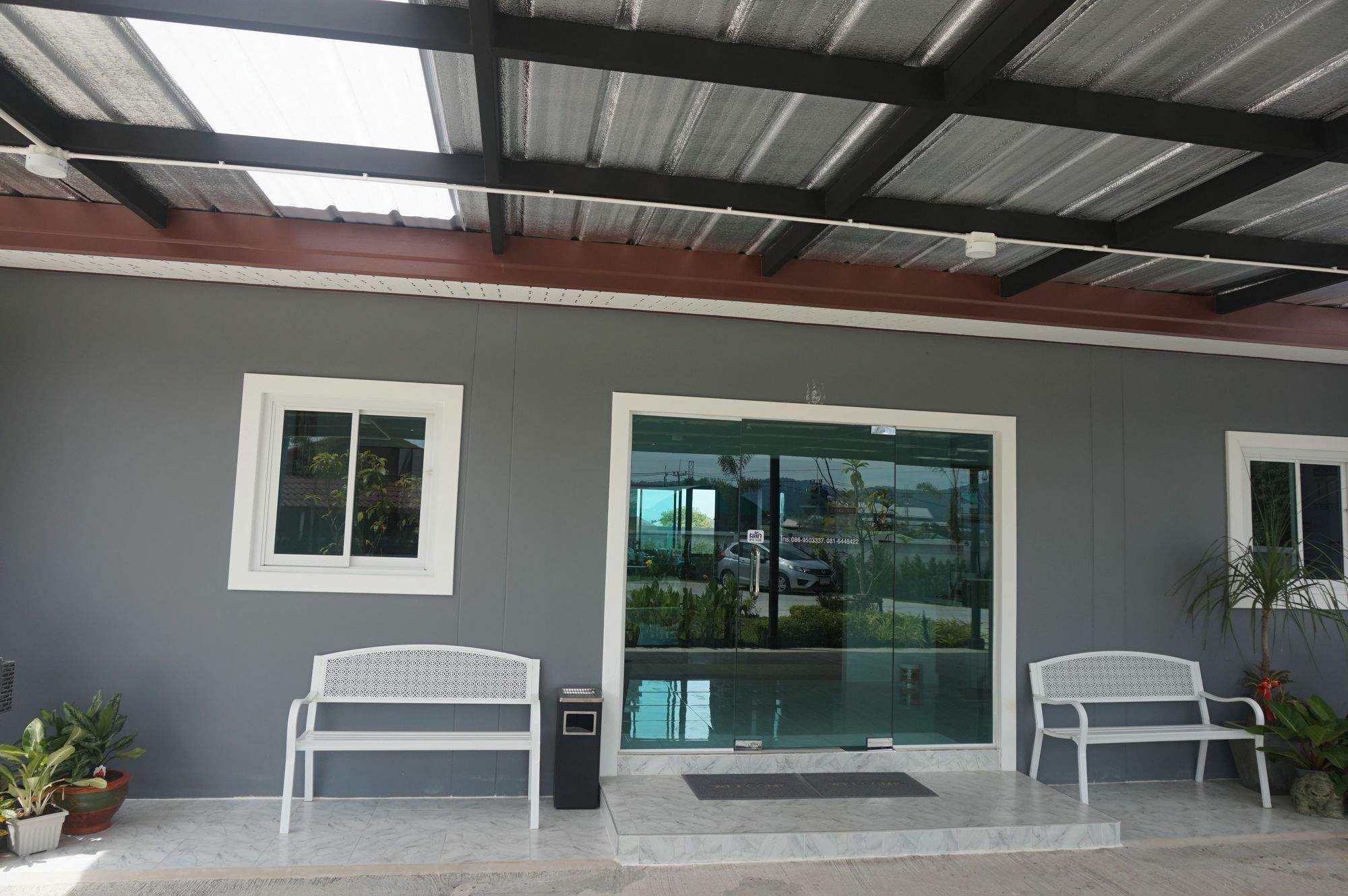 Phant At Thalang Service Apartment Exterior photo